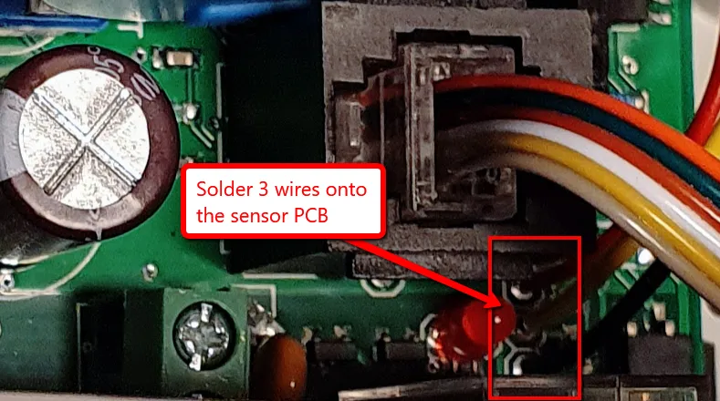 I put the diode at the Shelly end of the yellow wire, it is in the black heat shrink tube. The sensors output (where we connected the yellow wire) is active low, meaning it connects to ground when rain is detected. When the sensor is not detecting rain, the sensor output is at 12V, this will damage the sw input of the Shelly, hence the diode.